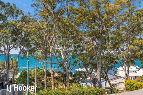 Wanda Waterview - Tranquil Treetop Surrounds - Phillip Island Accommodation 0