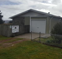 Waratah Falls Holiday Unit - Phillip Island Accommodation