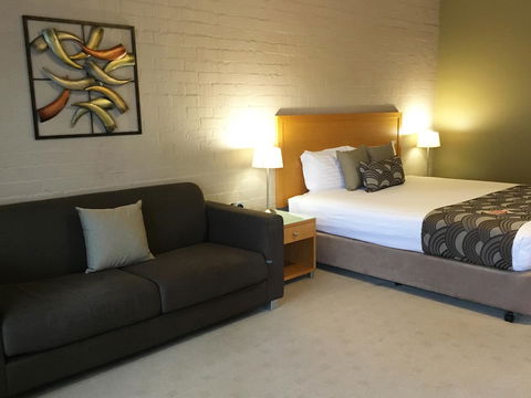 Blazing Stump Motel & Suites - Phillip Island Accommodation 13