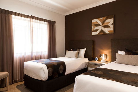 Blazing Stump Motel & Suites - Phillip Island Accommodation 1