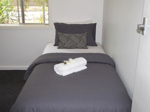 Clarke Street - Phillip Island Accommodation 12