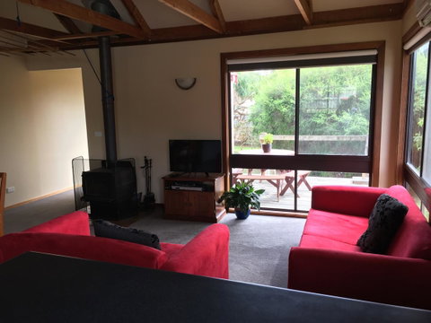 Red Ceder Cottage - Great Ocean Road - Port Campbell - Phillip Island Accommodation 19