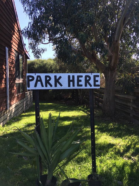 Red Ceder Cottage - Great Ocean Road - Port Campbell - Phillip Island Accommodation 22