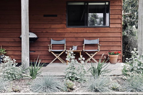 Red Ceder Cottage - Great Ocean Road - Port Campbell - Phillip Island Accommodation 1