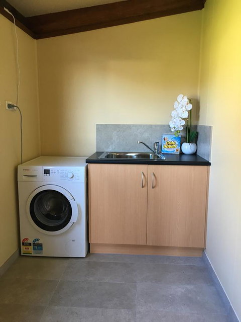 Red Ceder Cottage - Great Ocean Road - Port Campbell - Phillip Island Accommodation 28