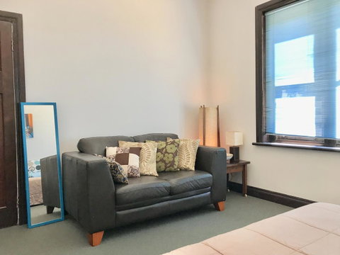 Hillâ€™s Creek Holiday Home - Phillip Island Accommodation 13