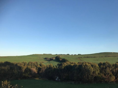 Hillâ€™s Creek Holiday Home - Phillip Island Accommodation 1