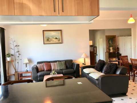 Hillâ€™s Creek Holiday Home - Phillip Island Accommodation 7