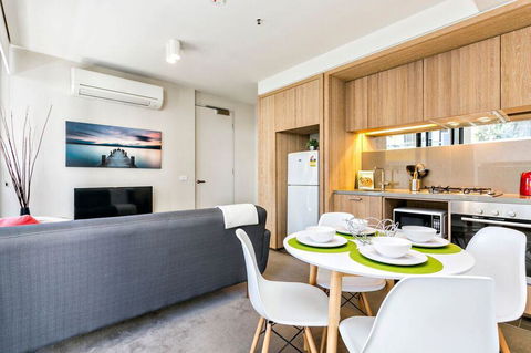 Complete Host 50 Claremont St Apartments - Phillip Island Accommodation 25