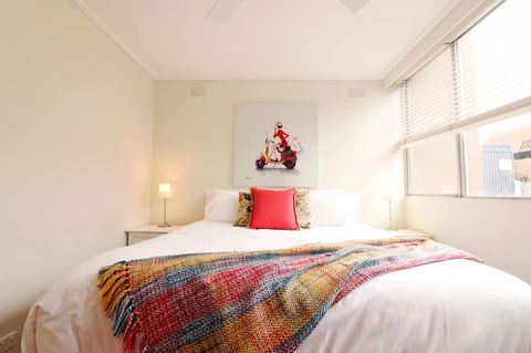Colour Pop Fitzroy - 3 Bedroom Pet Friendly - Phillip Island Accommodation 10
