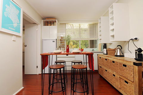 Colour Pop Fitzroy - 3 Bedroom Pet Friendly - Phillip Island Accommodation 3