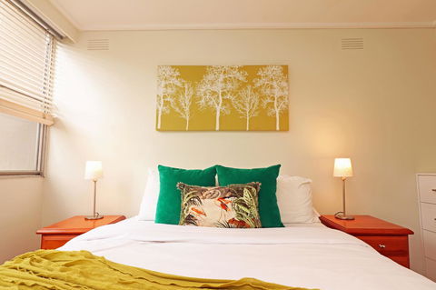 Colour Pop Fitzroy - 3 Bedroom Pet Friendly - Phillip Island Accommodation 15