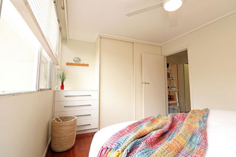 Colour Pop Fitzroy - 3 Bedroom Pet Friendly - Phillip Island Accommodation 12