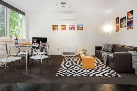 Melbourne Villa - Phillip Island Accommodation 1