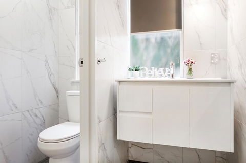 Melbourne Villa - Phillip Island Accommodation 28