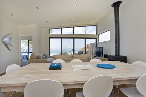 Earth Sea Sky - Phillip Island Accommodation 5