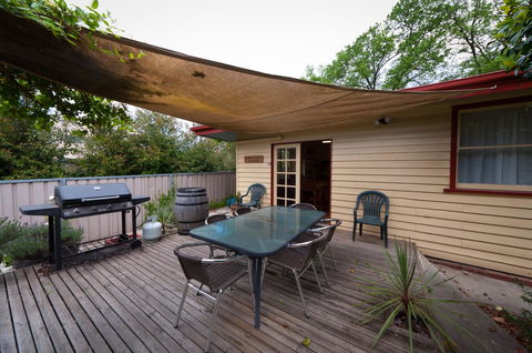 National Hotel Complex Bendigo - Phillip Island Accommodation 7