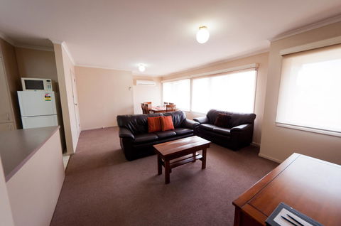 National Hotel Complex Bendigo - Phillip Island Accommodation 36