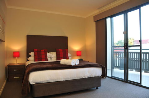National Hotel Complex Bendigo - Phillip Island Accommodation 28