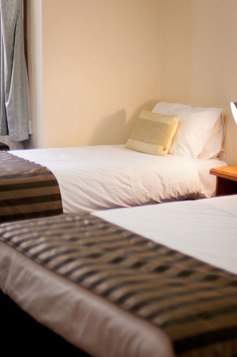 National Hotel Complex Bendigo - Phillip Island Accommodation 6
