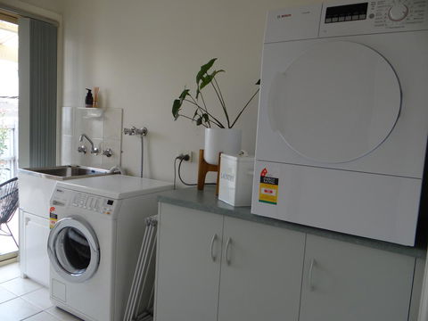 Horsham Central Stay - Phillip Island Accommodation 8