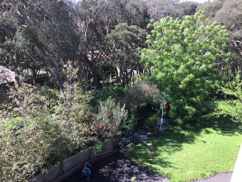 Nest On A Crest - Phillip Island Accommodation 1