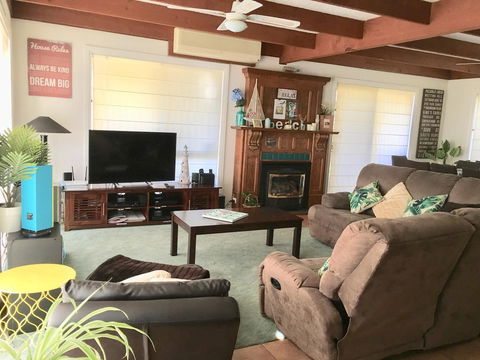 Nest On A Crest - Phillip Island Accommodation 0