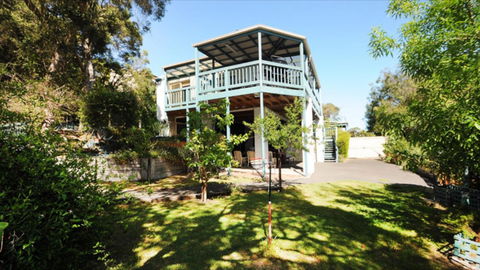 Nest On A Crest - Phillip Island Accommodation 28