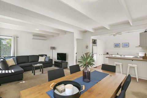 Mysa Anglesea Sleeps 7 WiFi SmartTV Cafes Shops - Phillip Island Accommodation 4