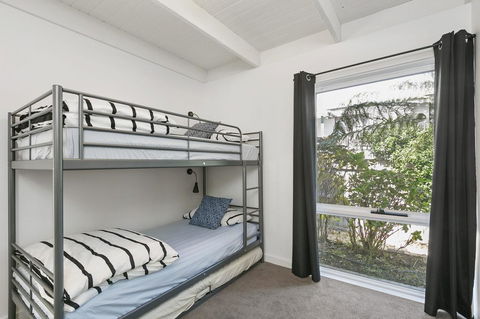 Mysa Anglesea Sleeps 7 WiFi SmartTV Cafes Shops - Phillip Island Accommodation 10
