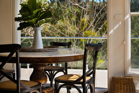 Lake Como Villa - Phillip Island Accommodation 5