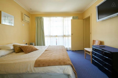 Cottages For Two - Phillip Island Accommodation 6