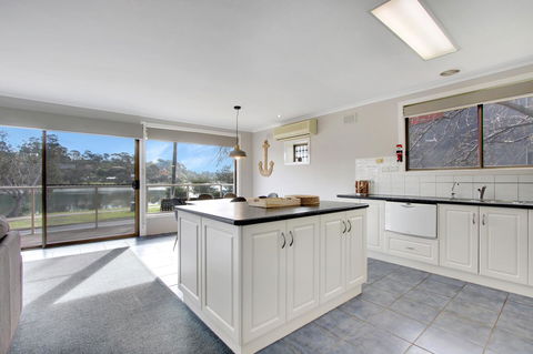 Hybiscus Waterfront Apartments - Phillip Island Accommodation 7