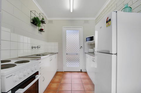 Hybiscus Waterfront Apartments - Phillip Island Accommodation 16