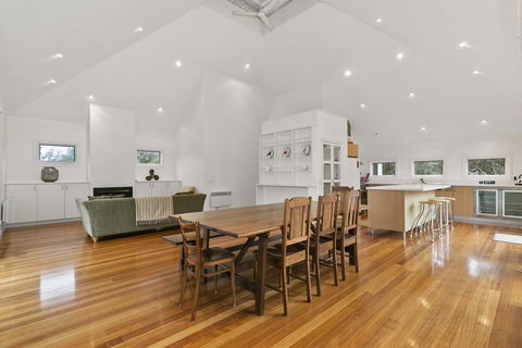 Perfect Blairgowrie Beach House - Phillip Island Accommodation 7