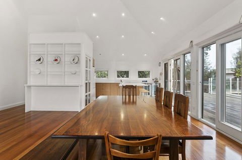 Perfect Blairgowrie Beach House - Phillip Island Accommodation 8