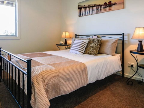 Saltwater Breeze Retreat - Phillip Island Accommodation 18