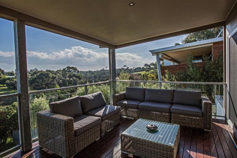 Saltwater Breeze Retreat - Phillip Island Accommodation 6