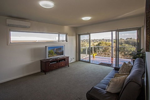 Saltwater Breeze Retreat - Phillip Island Accommodation 22