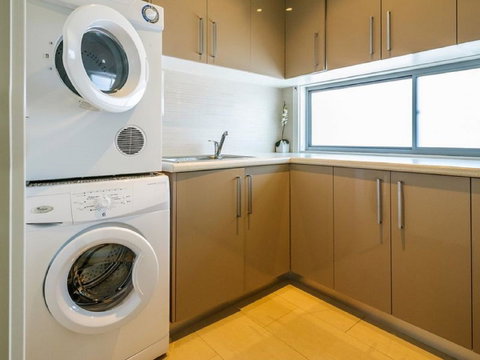 Saltwater Breeze Retreat - Phillip Island Accommodation 24