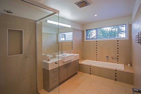 Saltwater Breeze Retreat - Phillip Island Accommodation 19