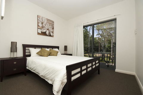 Woodville Beach Townhouse 6 - Phillip Island Accommodation 12