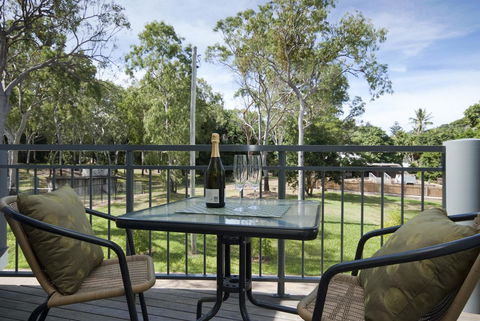 Woodville Beach Townhouse 6 - Phillip Island Accommodation 10