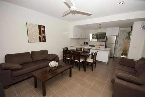 Woodville Beach Townhouse 6 - Phillip Island Accommodation 2