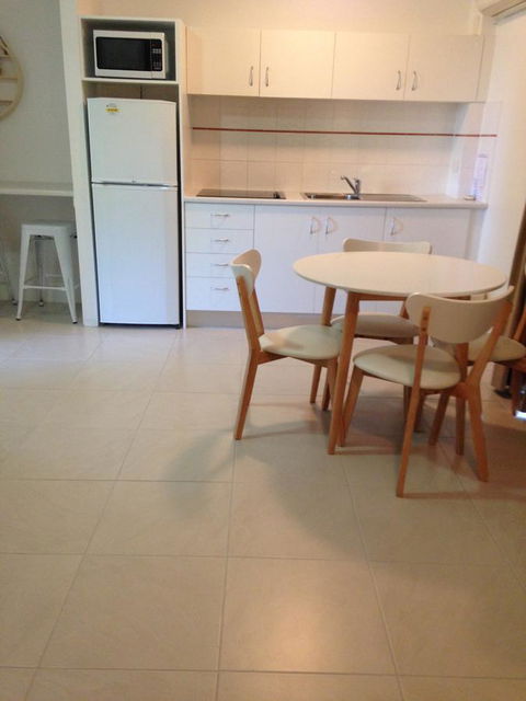 Chez Noosa Resort Motel - Phillip Island Accommodation 30