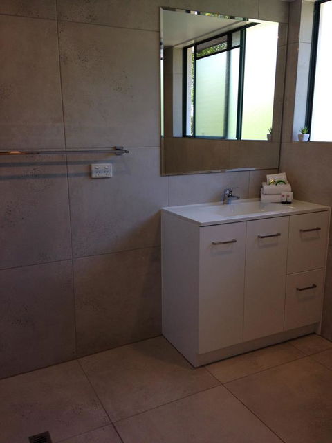 Chez Noosa Resort Motel - Phillip Island Accommodation 11