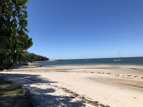 Bribie Island Hotel - Phillip Island Accommodation 9