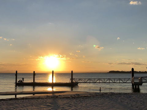 Bribie Island Hotel - Phillip Island Accommodation 0