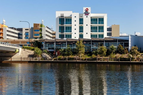 Mercure Sunshine Coast Kawana Waters - Phillip Island Accommodation 0