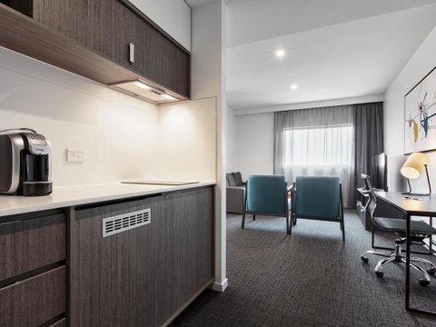 Mercure Sunshine Coast Kawana Waters - Phillip Island Accommodation 17